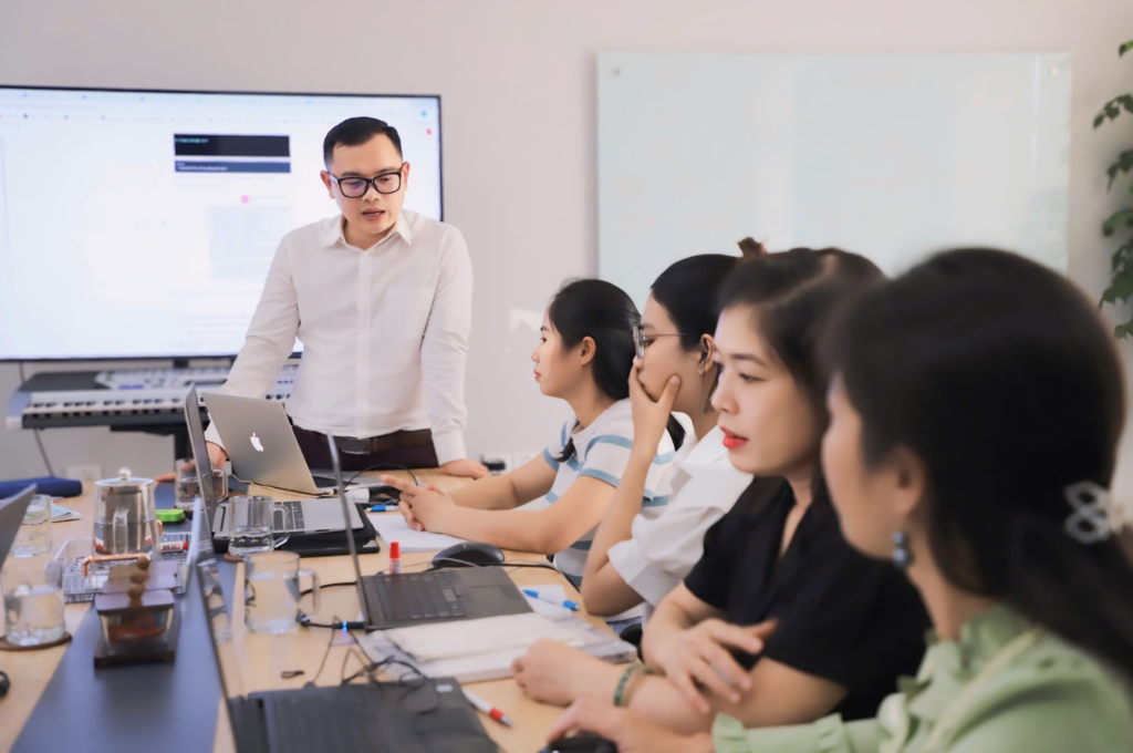 Hoạt động thực tế của Lee Hải