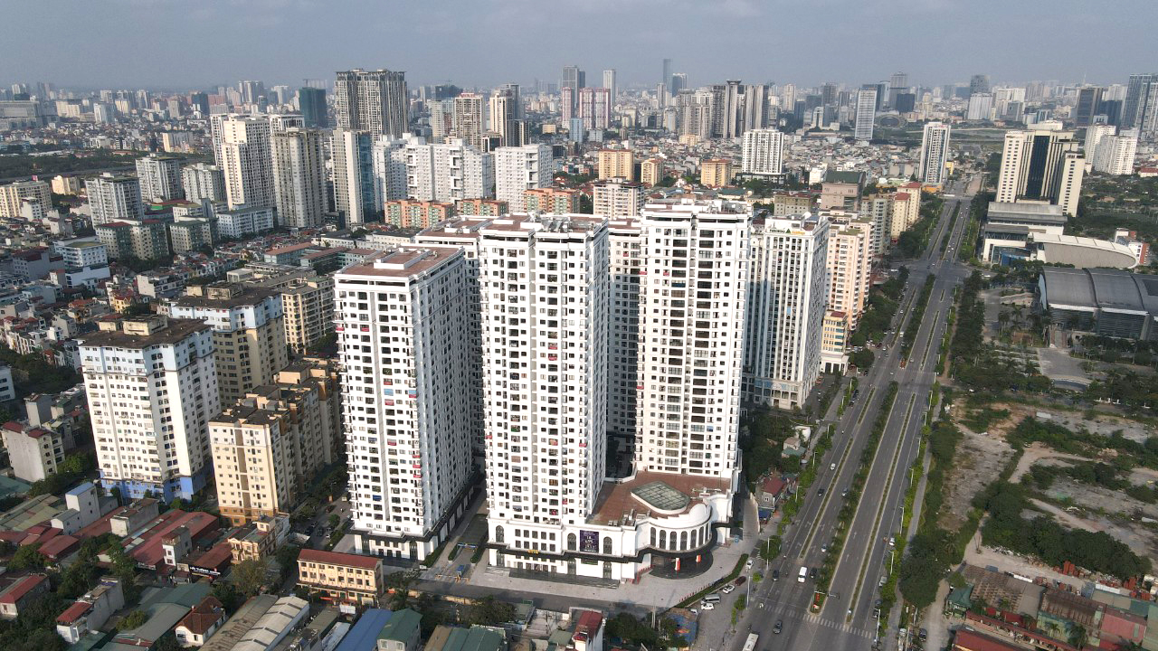 Có nên bán chung cư Hà Nội để mua đất trung tâm của tỉnh lân cận?